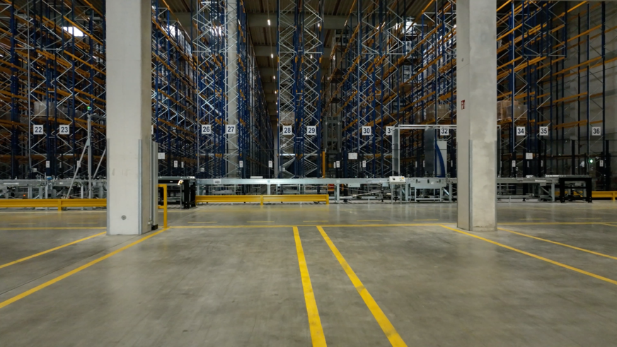 Das neue Logistikzentrum von Lixil für Grohe in Porta Westfalica bietet viel Raum für die Produktion des Grohe Professional-Sortiments.