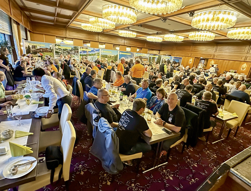 Gemeinsames Abendessen der Teilnehmer im „Ahorn Hotel Braunlage“.