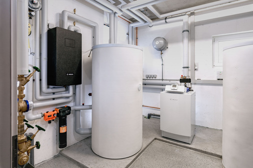 Die Flow Fresh FF 20 Frischwasserstation liefert Warmwasser ganz ohne Bereitschaftsverluste im hygienischen und wirtschaftlichen Durchflussprinzip. - © Bosch