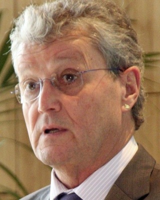 ZVSHK-Präsident Manfred Stather: „Nachwuchsgewinnung ist und bleibt eine Branchenaufgabe. Ansonsten entziehen wir unserer Arbeit den Boden.“