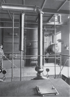 Generatorgas-Anlage in der 1906 errichteten Gasgerätefabrik von Junkers in Dessau. Das Foto ist aus der Imagebroschüre von Junkers von 1913. - © Junkers
