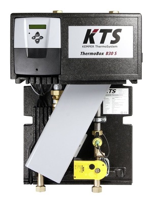 Die integrierte Regelungseinheit in der ThermoBox sichert eine konstante Auslauftemperatur an den Entnahmestellen. - © Kemper
