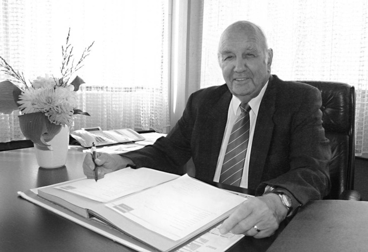 Helmut Reißer ist am 24. Mai 2021 im engsten Kreis der Familie verstorben. Der ehemalige Geschäftsführer, Vorstand und langjährige Firmeninhaber der REISSER AG mit Stammsitz in Böblingen wurde 88 Jahre alt. - © Reisser Gruppe
