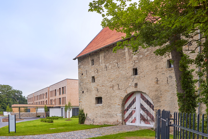 Das Rittergut Störmede in Geseke fasziniert mit alten Gemäuern und moderner Architektur. - © Keuco
