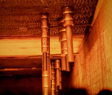 © Bild: Geberit Rohrdurchführungen in Holzbauteilen müssen hohe Anforderungen an den vorbeugenden Brandschutz erfüllen.